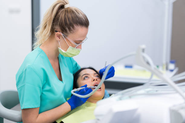 Best Tooth Infection Emergency Dentist  in Oconto Falls, WI